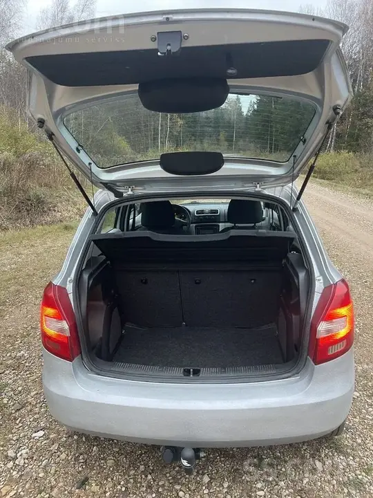 Skoda Fabia 2008 photo 4