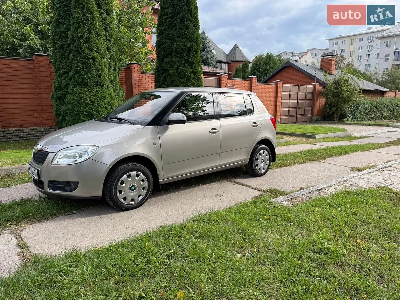 Skoda Fabia 2008 photo 3
