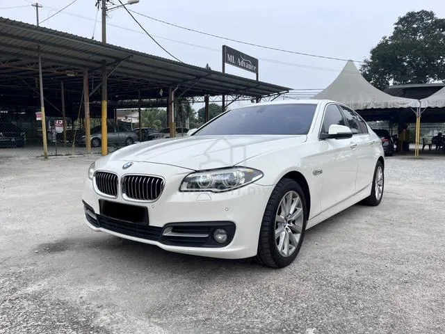BMW 520I