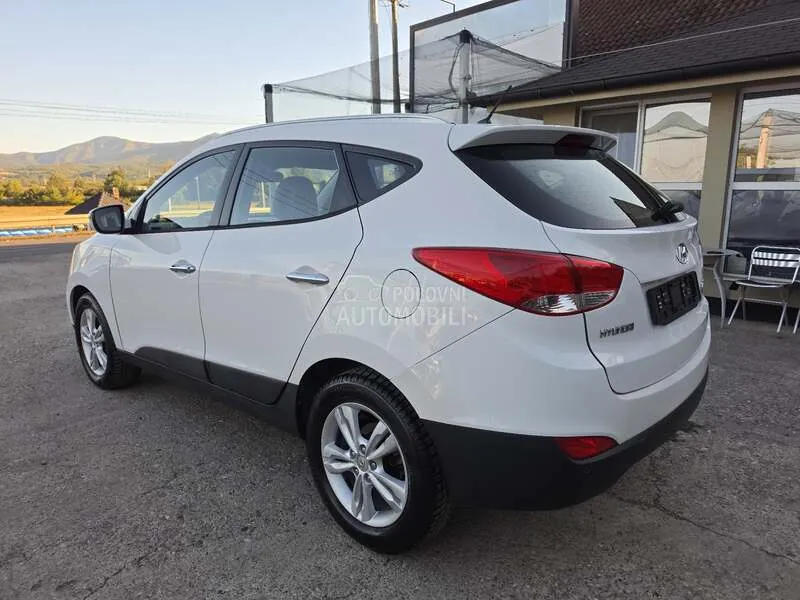 Hyundai Ix35 2012 photo 4
