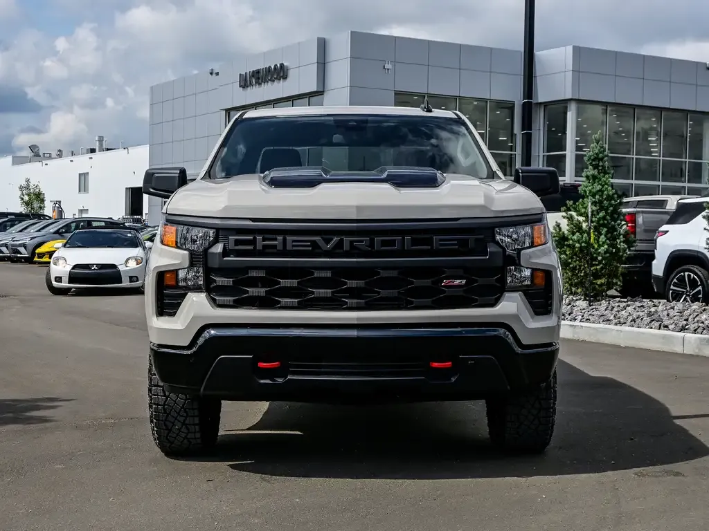 Chevrolet Silverado 1500 2026 photo 3