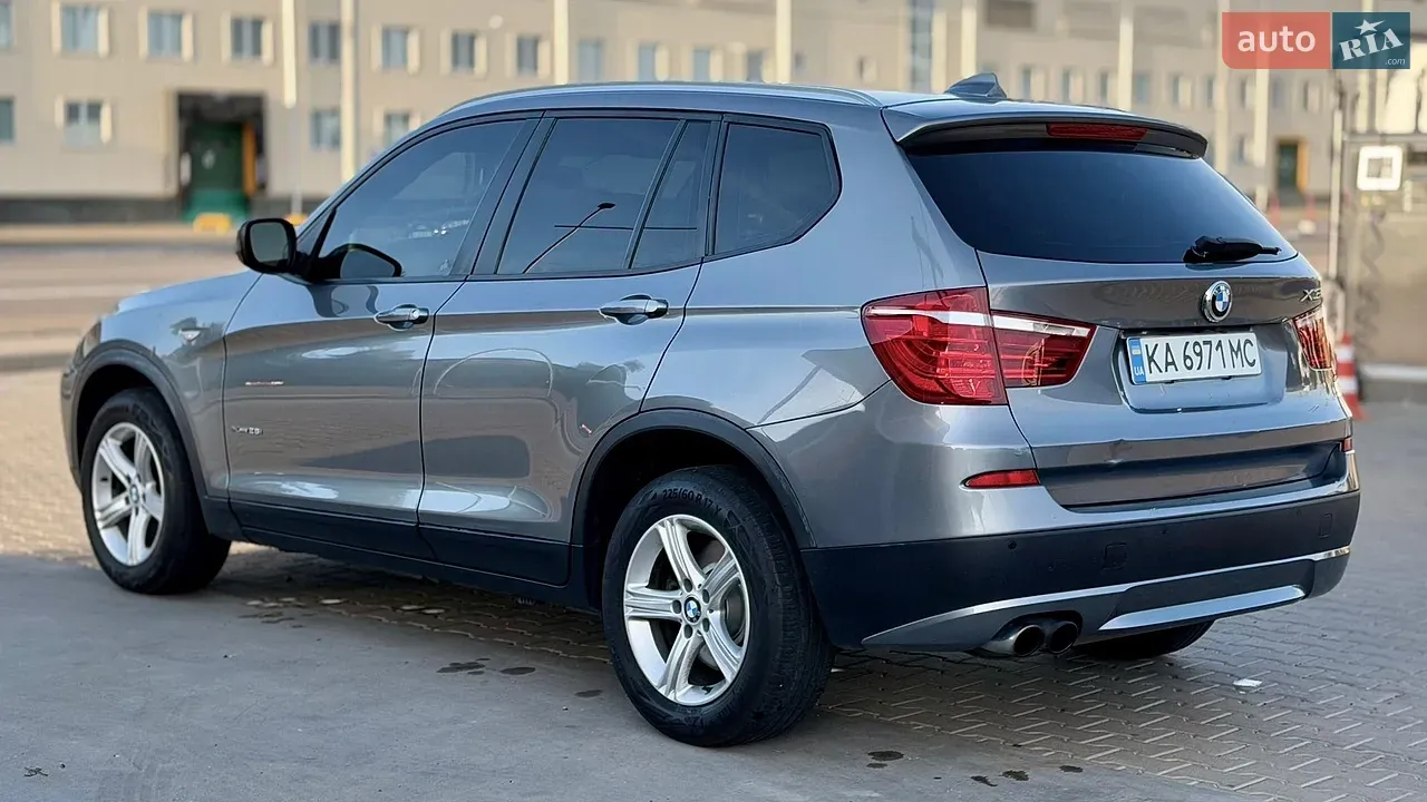 BMW X3 2012 photo 2