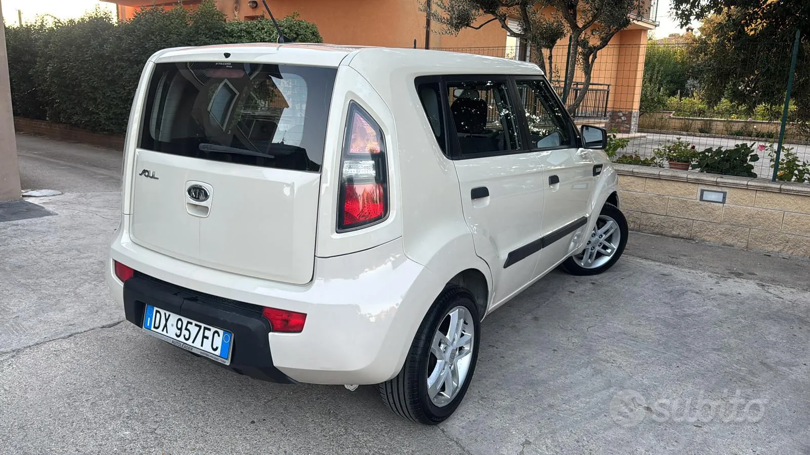 Kia Soul 2009 photo 2