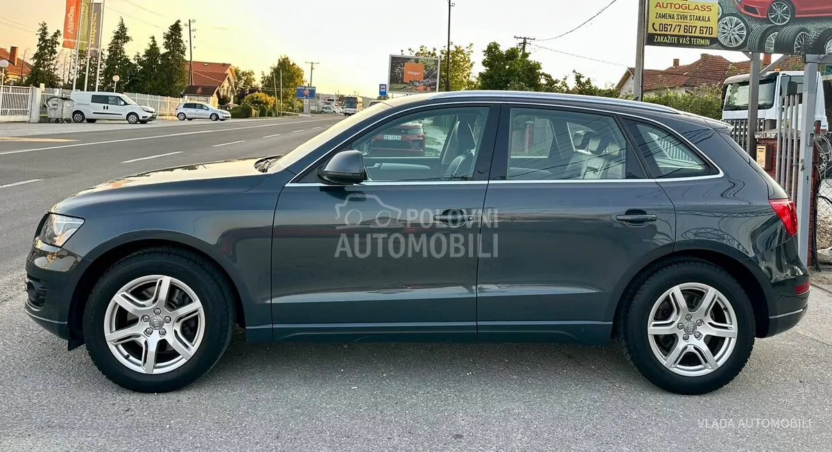Audi Q5 2009 photo 3