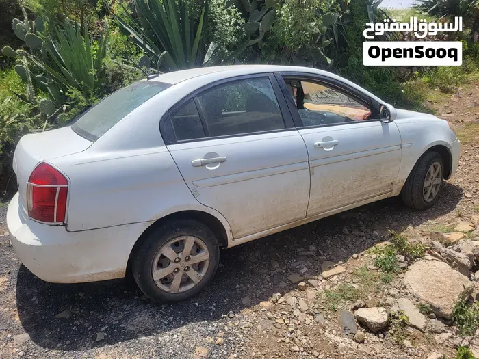Hyundai Accent 2008 photo 3