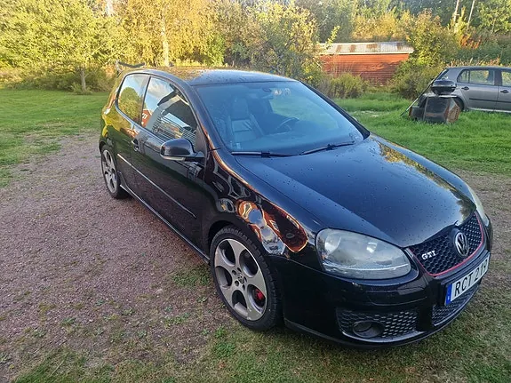 Volkswagen Golf V