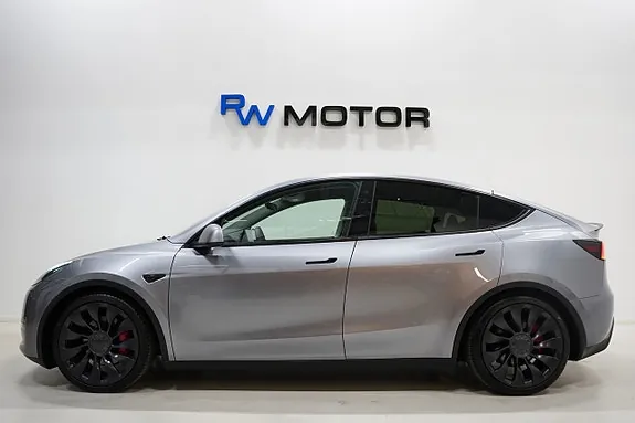 Tesla Model Y 2023 photo 5