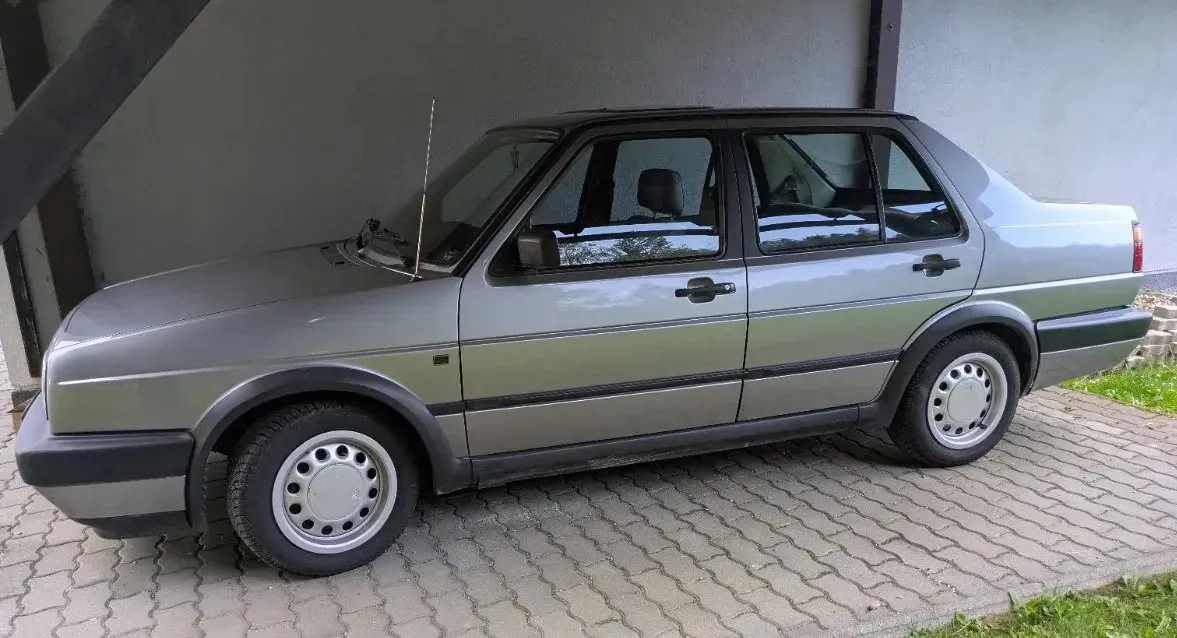 Volkswagen Jetta 1989 photo 2