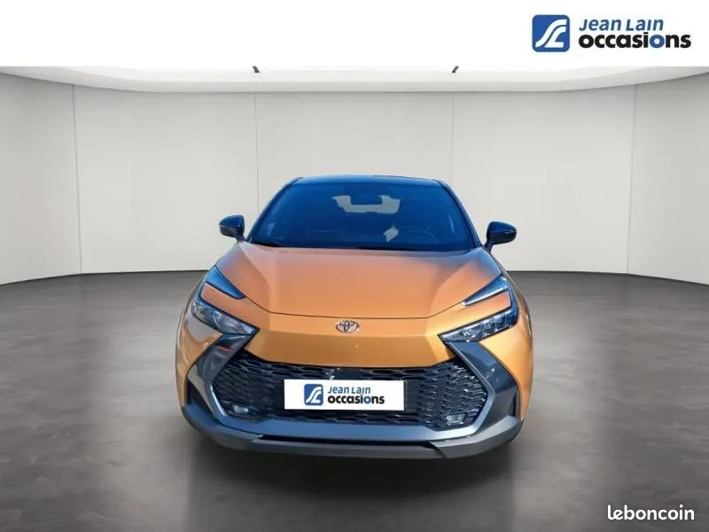 Toyota C-Hr 2024 photo 2