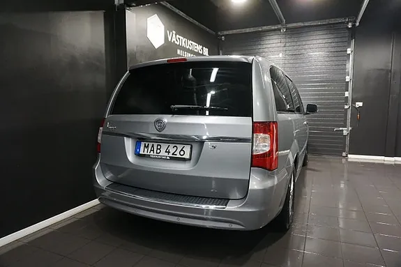 Lancia Voyager 2015 photo 5