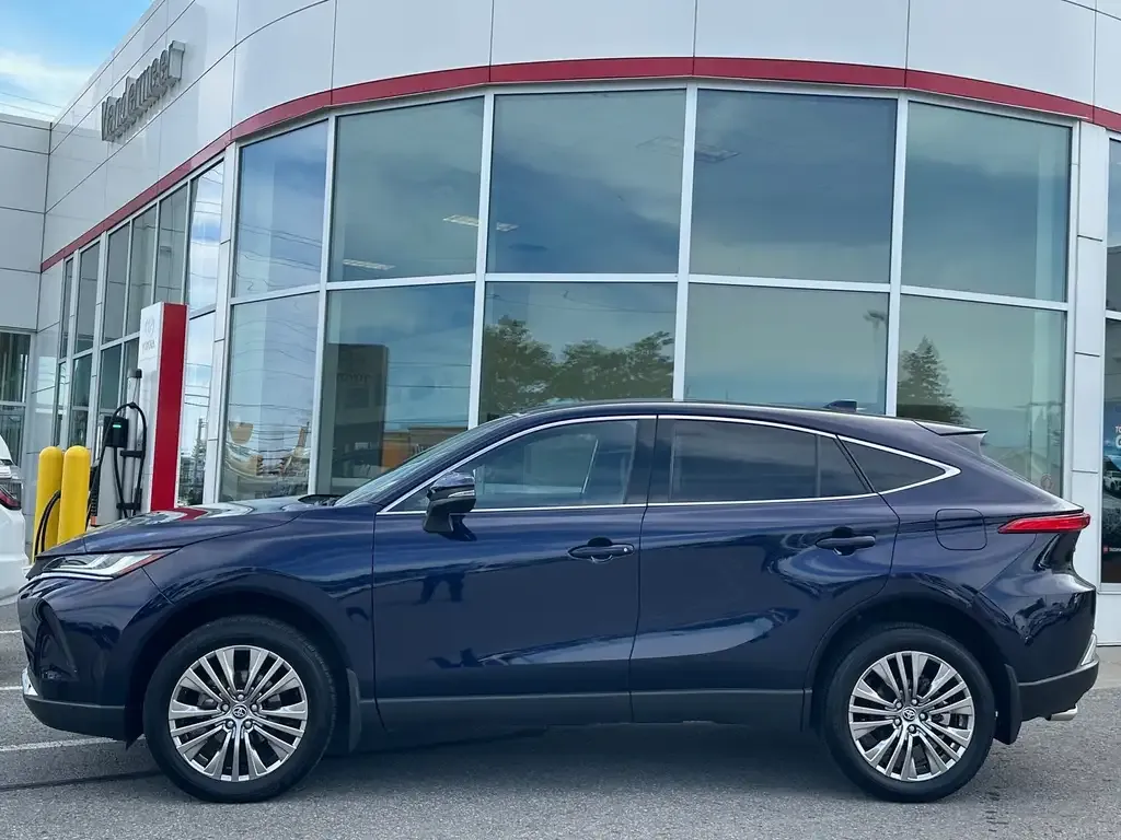 Toyota Venza 2024 photo 4