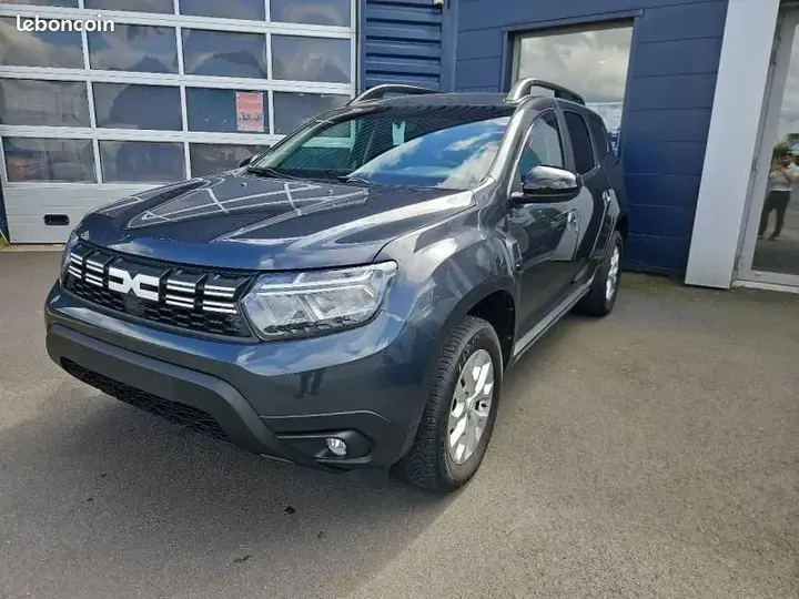 Dacia Duster 2022 photo 2
