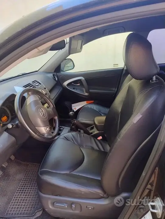 Toyota Rav4 2007 photo 4