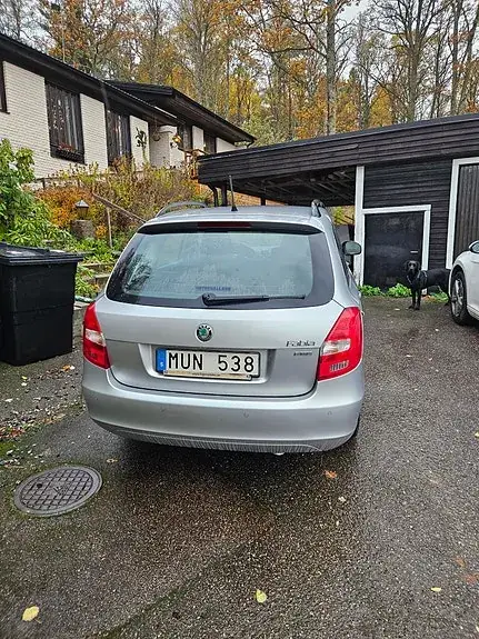 Skoda Fabia 2013 photo 4