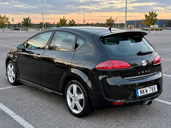 Seat Leon 2006 photo 4
