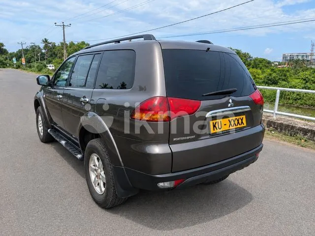 Mitsubishi Montero Sport 2012 photo 5
