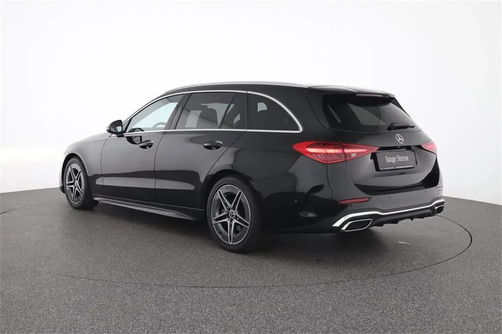 Mercedes-Benz C-Class 2025 photo 3