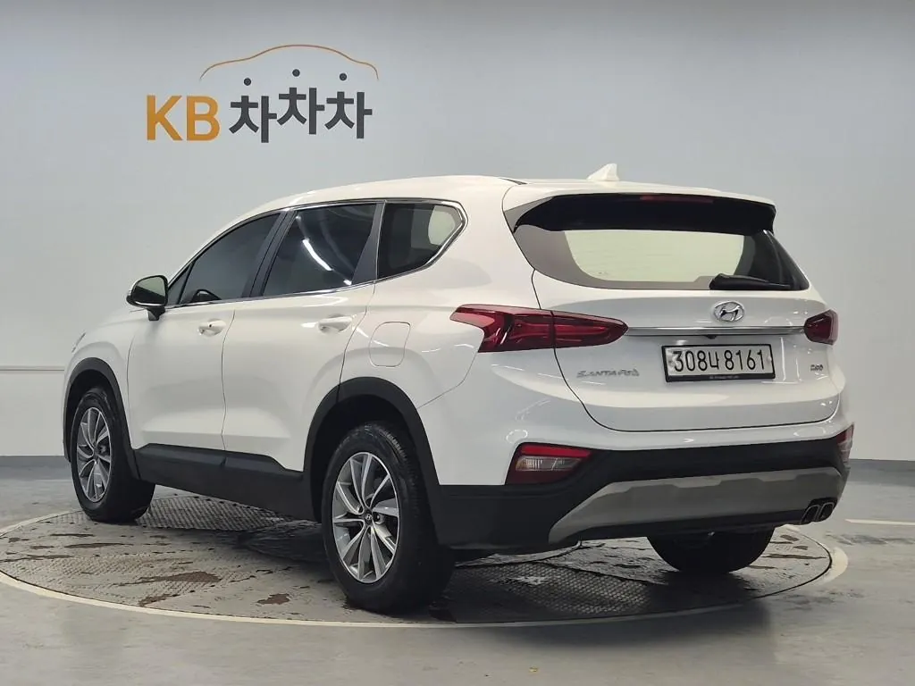 Hyundai Santa Fe 2019 photo 2