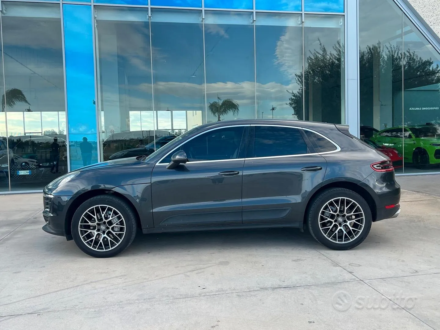 Porsche Macan 2017 photo 2