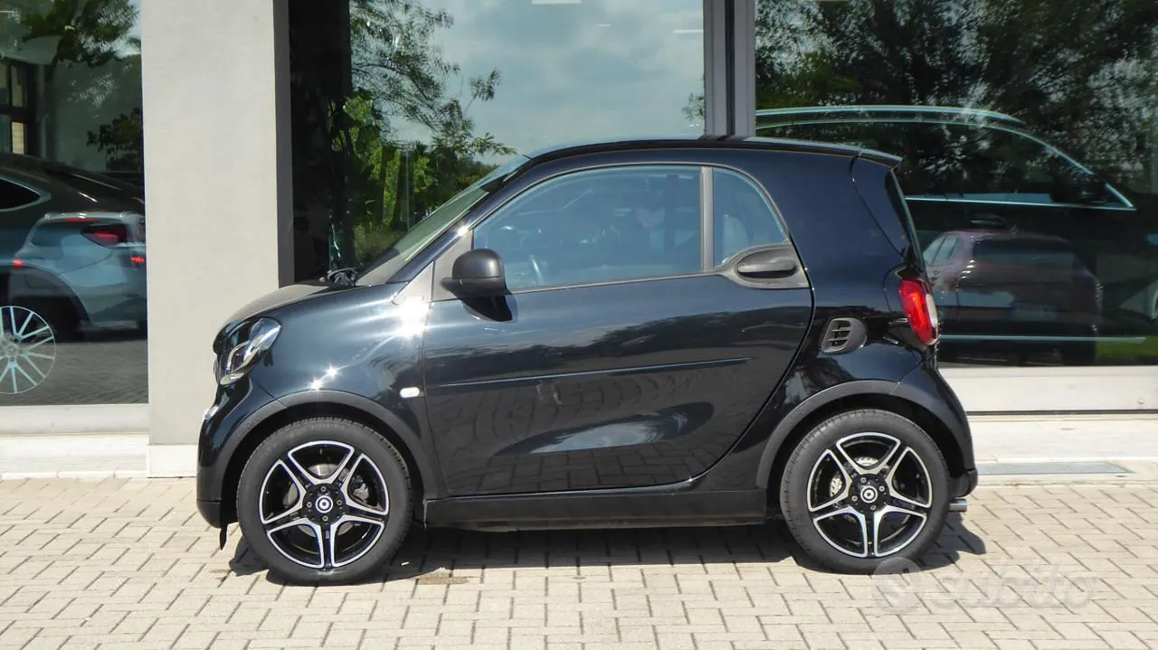 Smart Fortwo 2017 photo 2