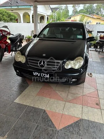 Mercedes-Benz C180