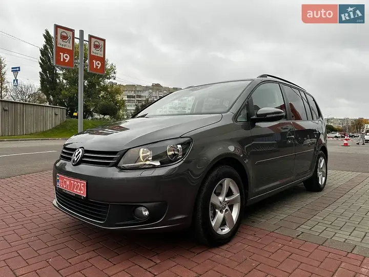 Volkswagen Touran 2014 photo 3