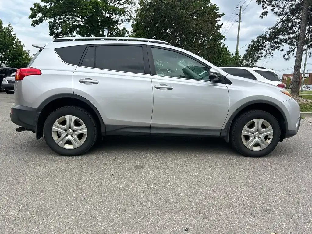 Toyota Rav4 2015 photo 4