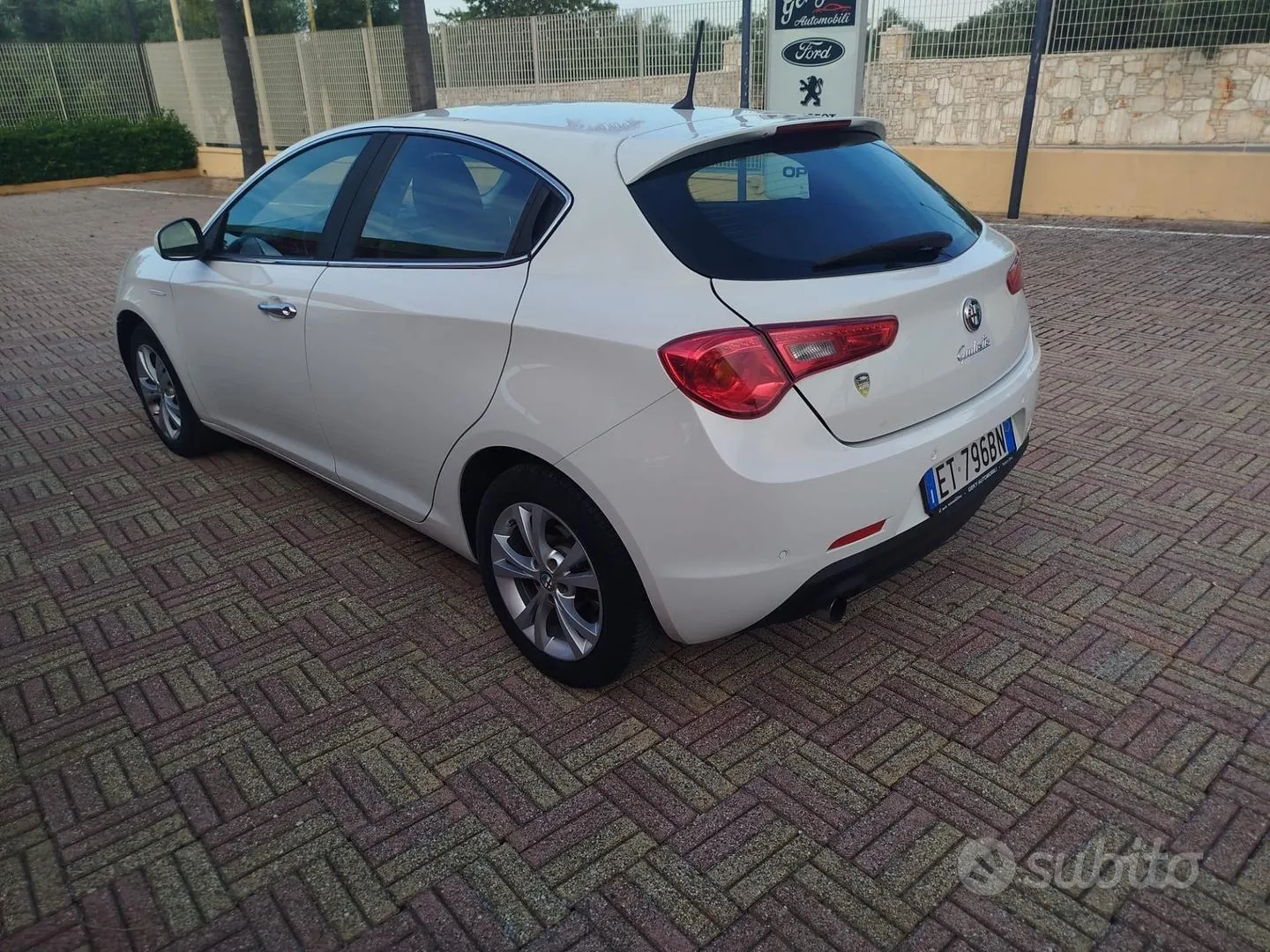 Alfa Romeo Giulietta 2013 photo 2