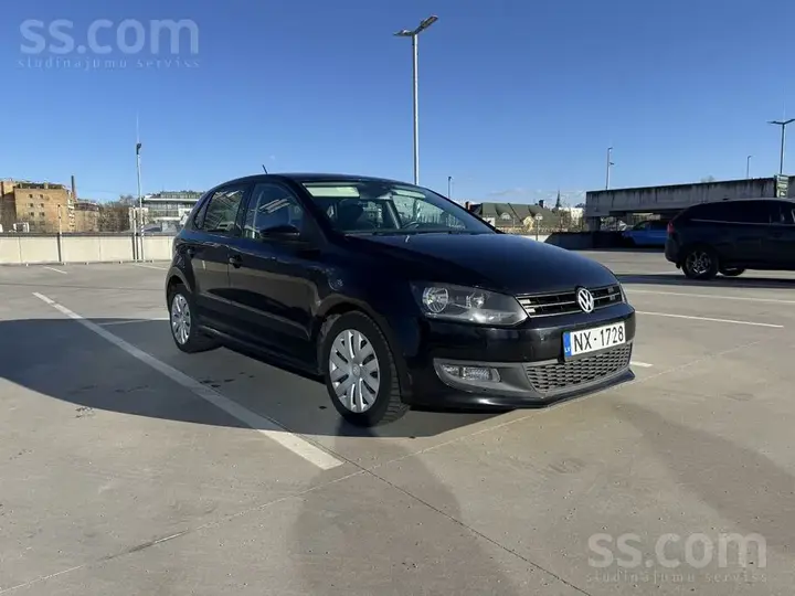 Volkswagen Polo 2010 photo 2