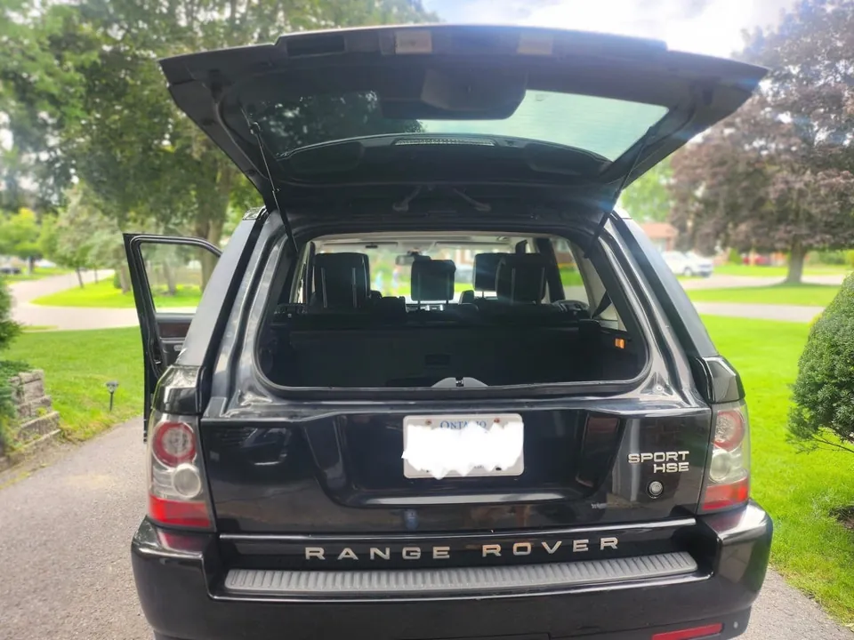 Land Rover Range Rover Sport 2011 photo 3