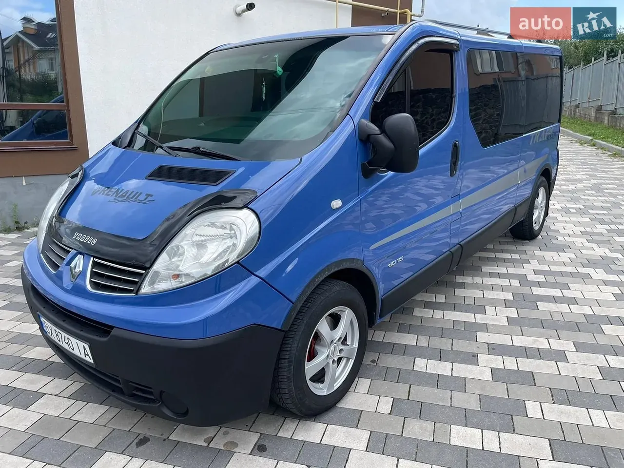 Renault Trafic 2010 photo 2