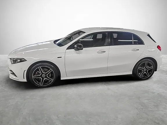 Mercedes-Benz A250 E 2020 photo 2