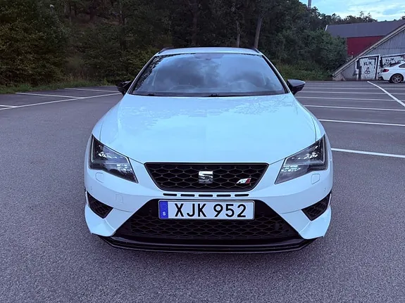 Seat Leon 2015 photo 2