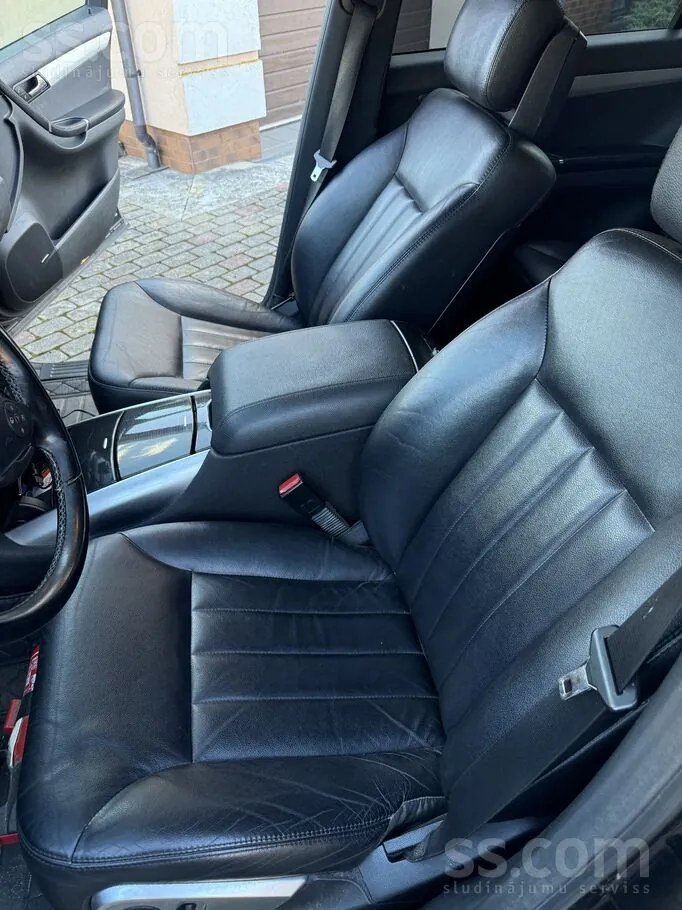 Mercedes-Benz R320 2007 photo 5