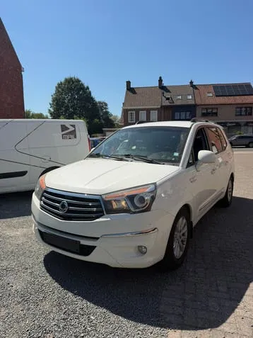 KG Mobility Rodius