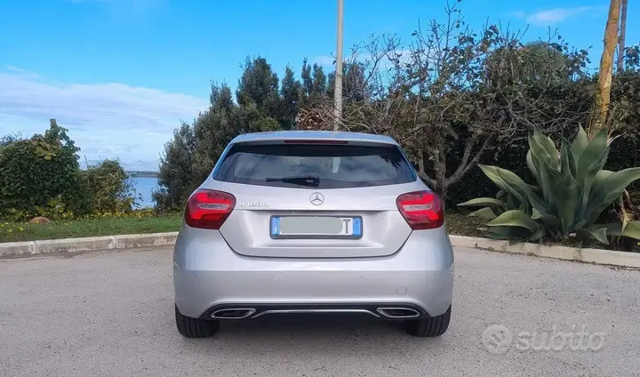 Mercedes-Benz A 180 2018 photo 5