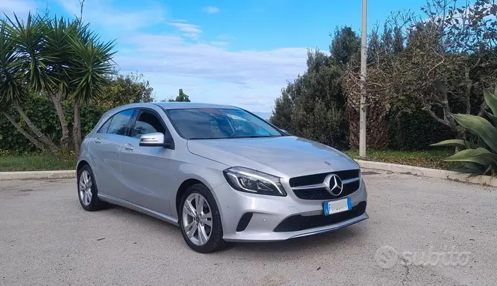 Mercedes-Benz A 180 2018 photo 4