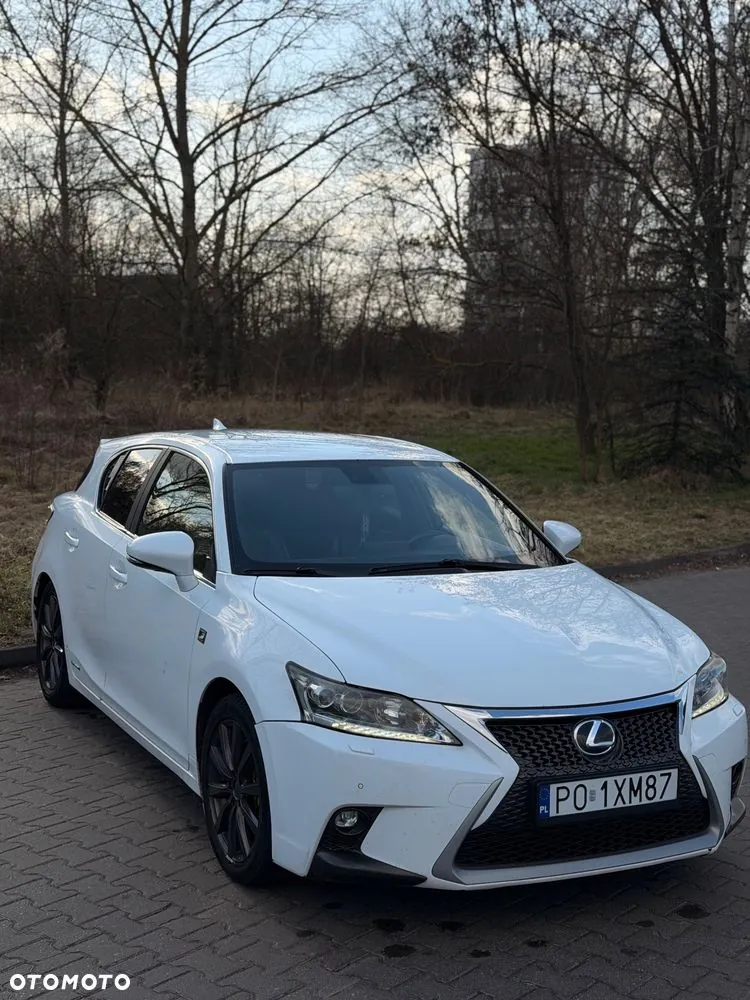 Lexus Ct 2015 photo 2