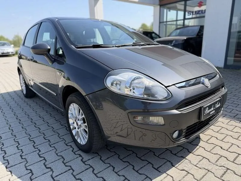 Fiat Grande Punto 2009 photo 3