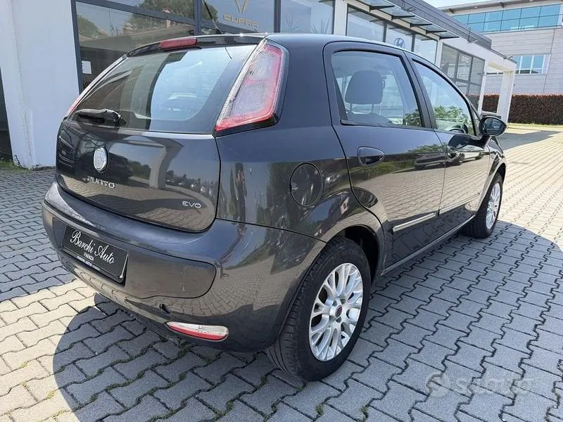Fiat Grande Punto 2009 photo 5
