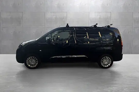 Toyota Proace City 2024 photo 2