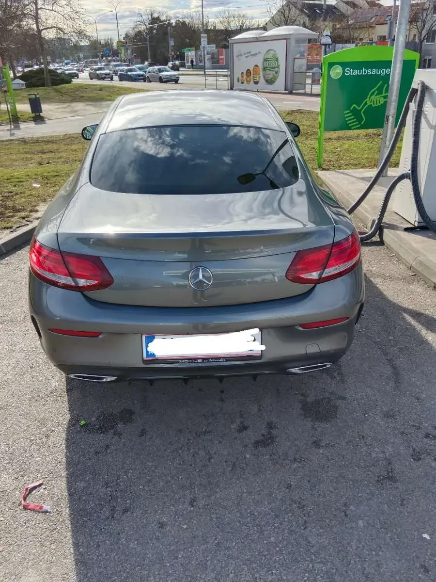 Mercedes-Benz C-Class 2017 photo 3