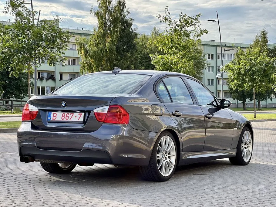 BMW 325I 2006 photo 4