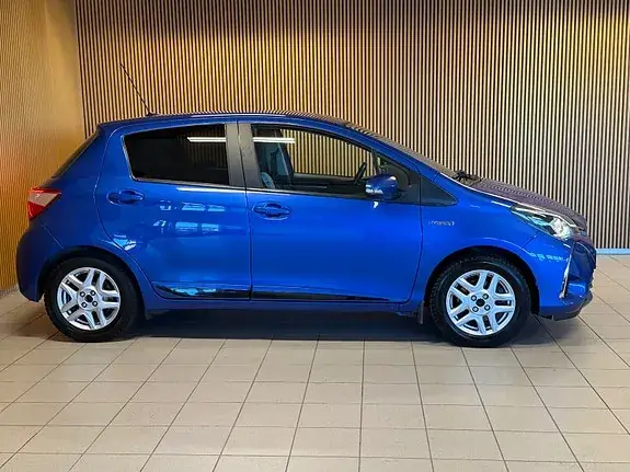 Toyota Yaris 2017 photo 3