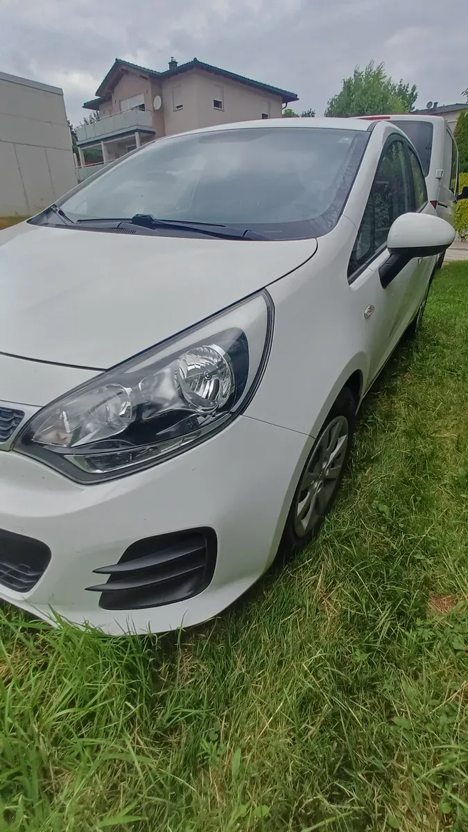 Kia Rio 2016 photo 3