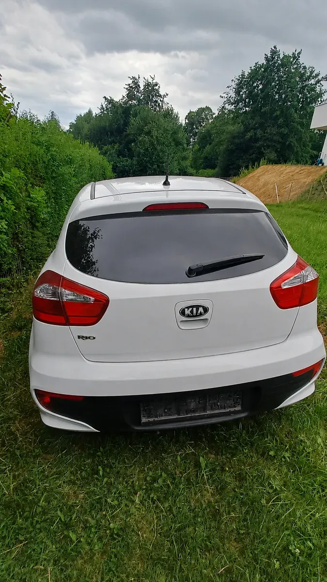 Kia Rio 2016 photo 2