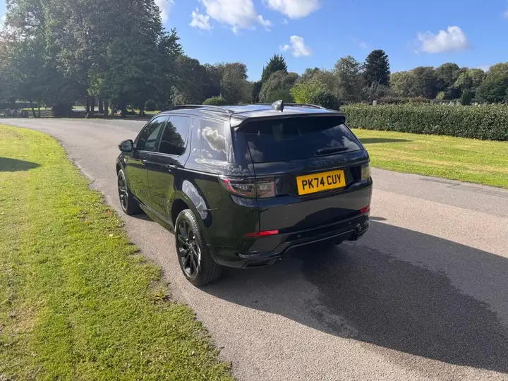 Land Rover Discovery Sport 2024 photo 4