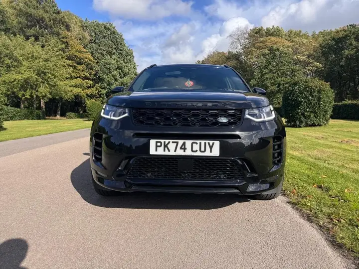 Land Rover Discovery Sport 2024 photo 2