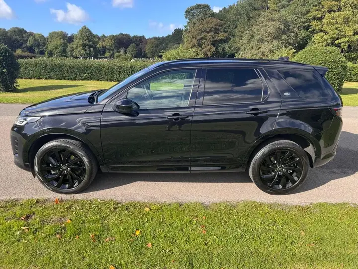 Land Rover Discovery Sport 2024 photo 5
