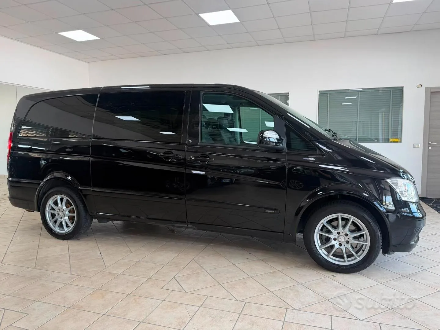 Mercedes-Benz Viano 2013 photo 4
